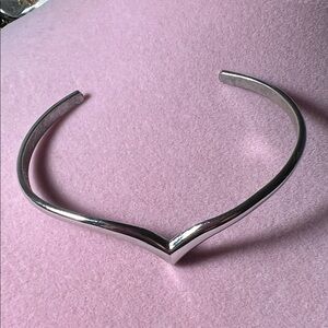 Avon Silver V-Style cuff bracelet